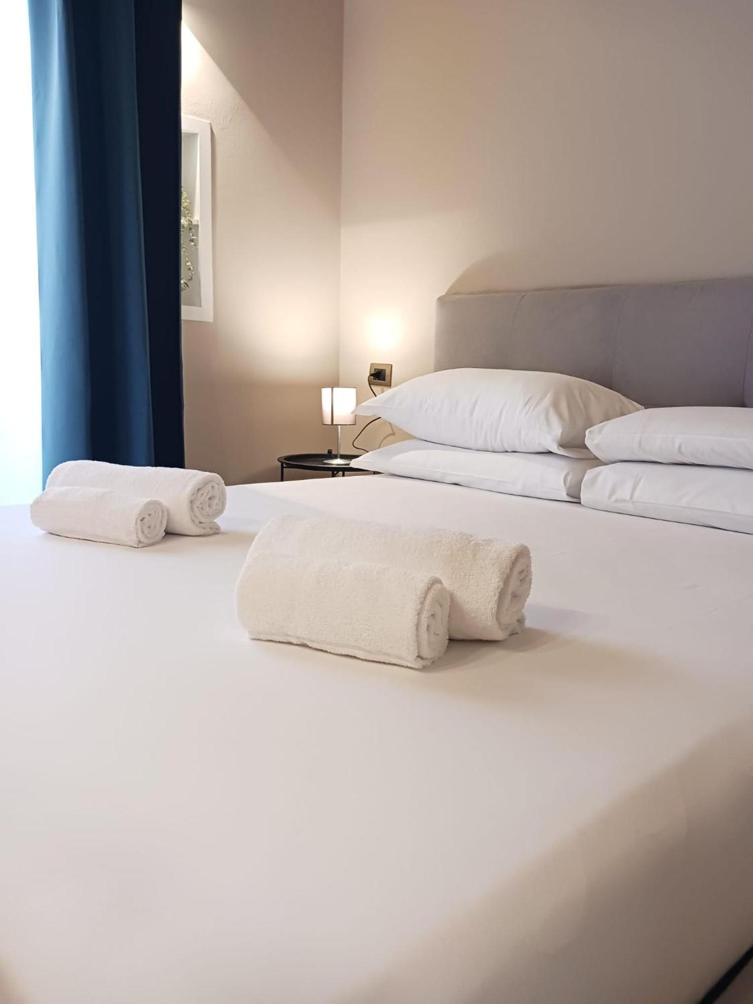 Lux Apartment Colosseo ローマ エクステリア 写真
